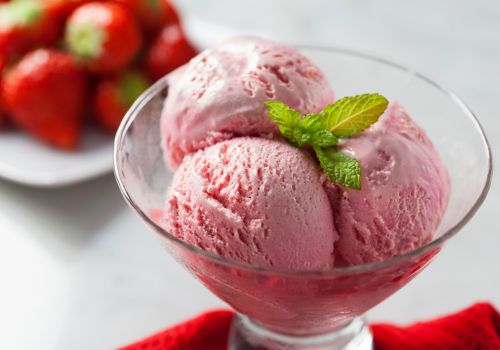 Ice cream with strawberries